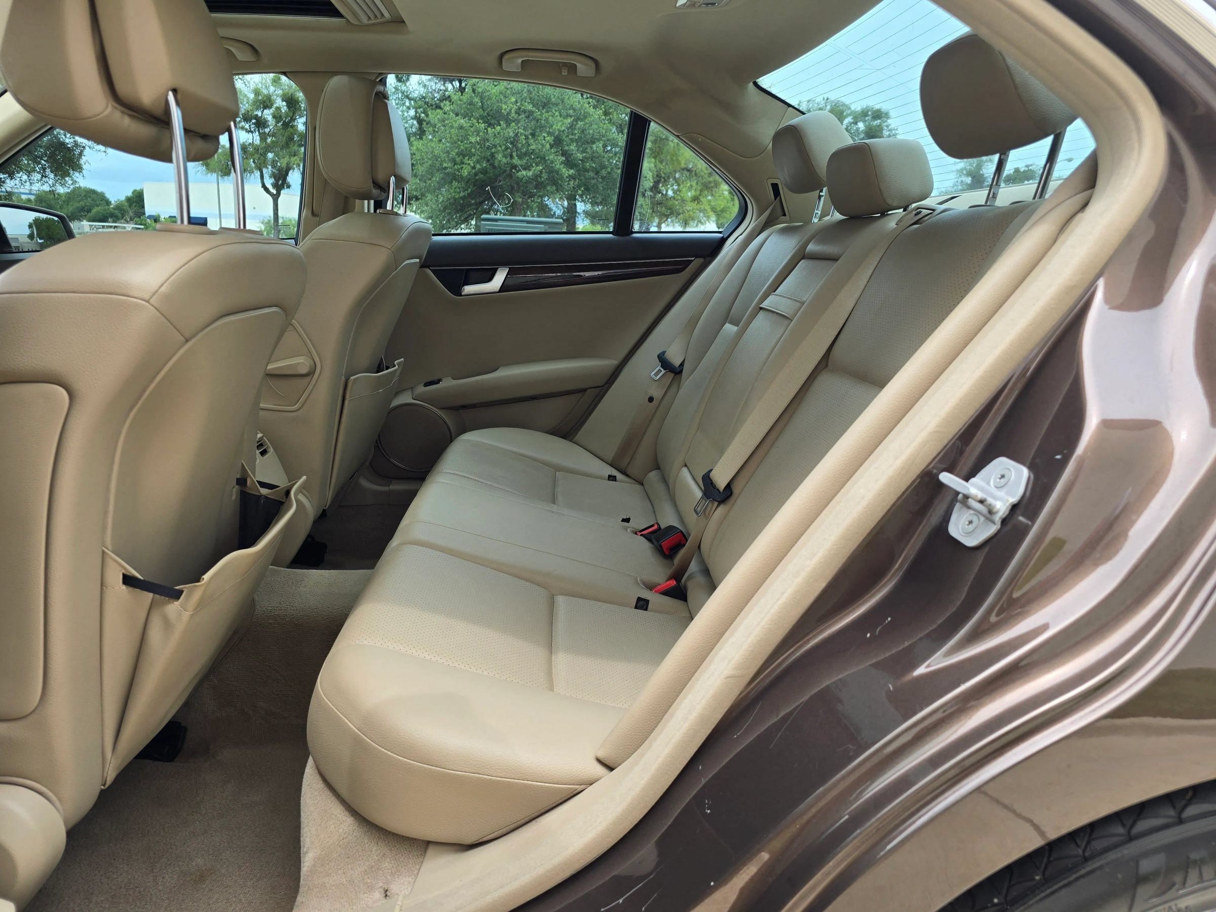 Used 2013 Mercedes-Benz C 250 Sedan image 34