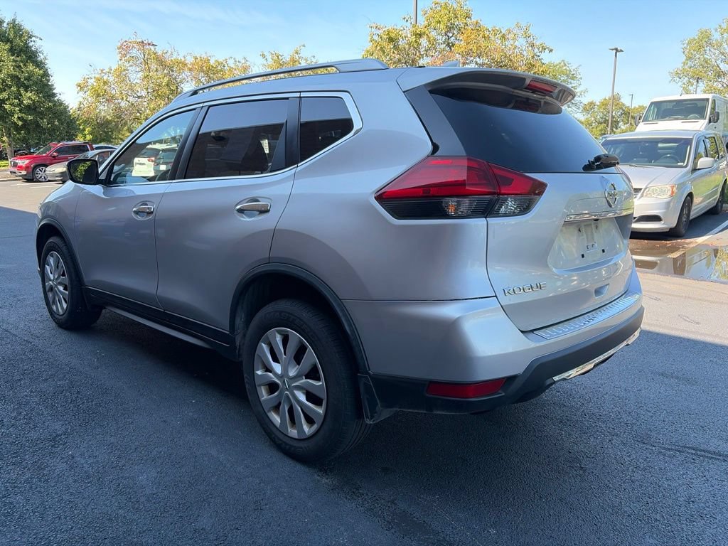 Used 2017 Nissan Rogue AWD image 9