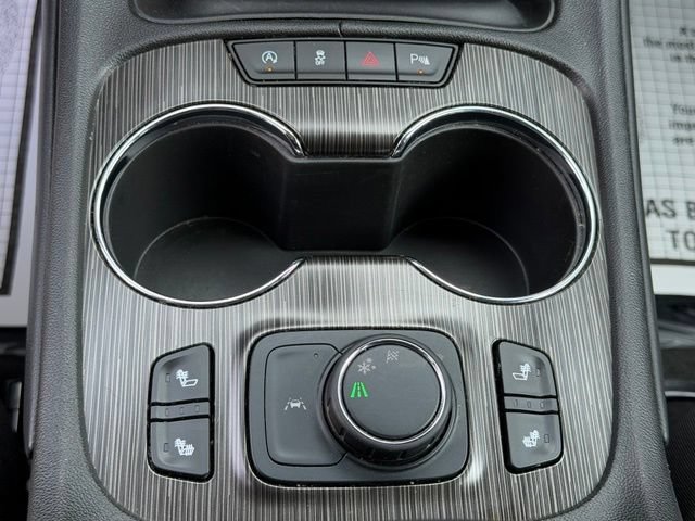 Used 2023 GMC Acadia SLT FWD image 28