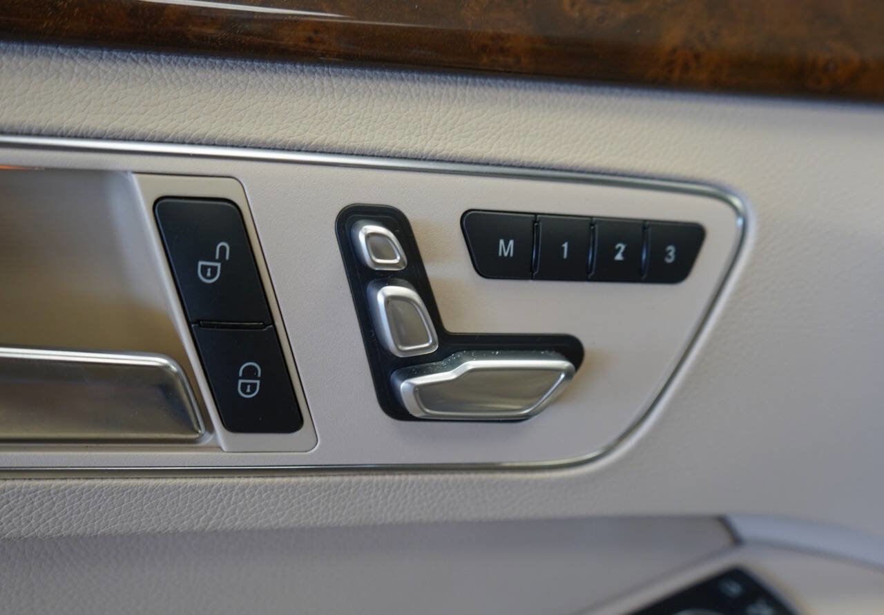 Used 2016 Mercedes-Benz E 350 4MATIC Wagon image 35