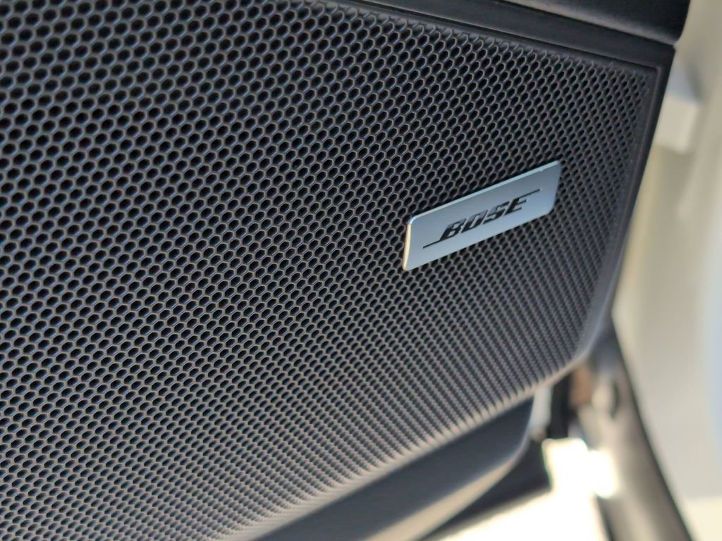 Used 2023 Porsche Cayenne Platinum Edition image 15