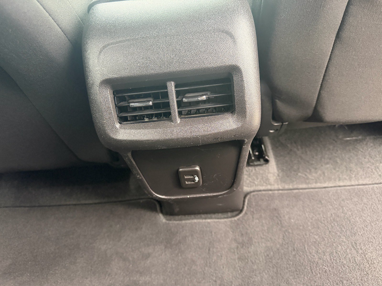 Used 2024 Chevrolet Equinox LT AWD/4WD image 14