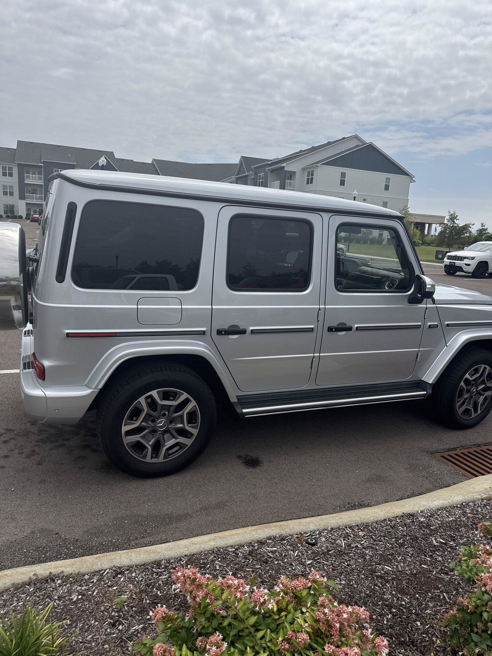 Used 2025 Mercedes-Benz G 550 image 8