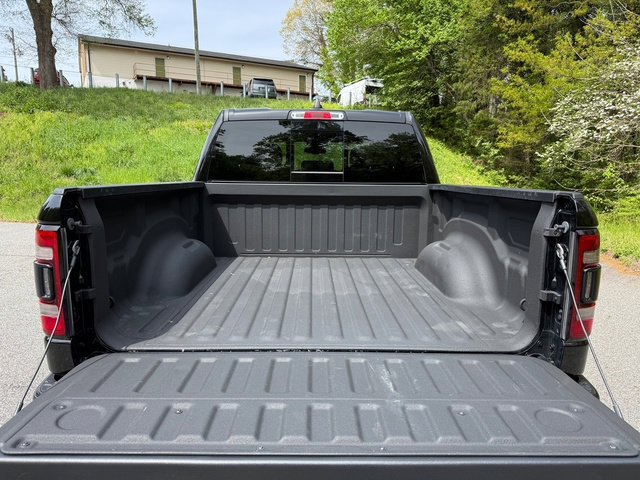 Used 2019 RAM 1500 Sport w/ Level 2 Equipment Group AWD/4WD image 8