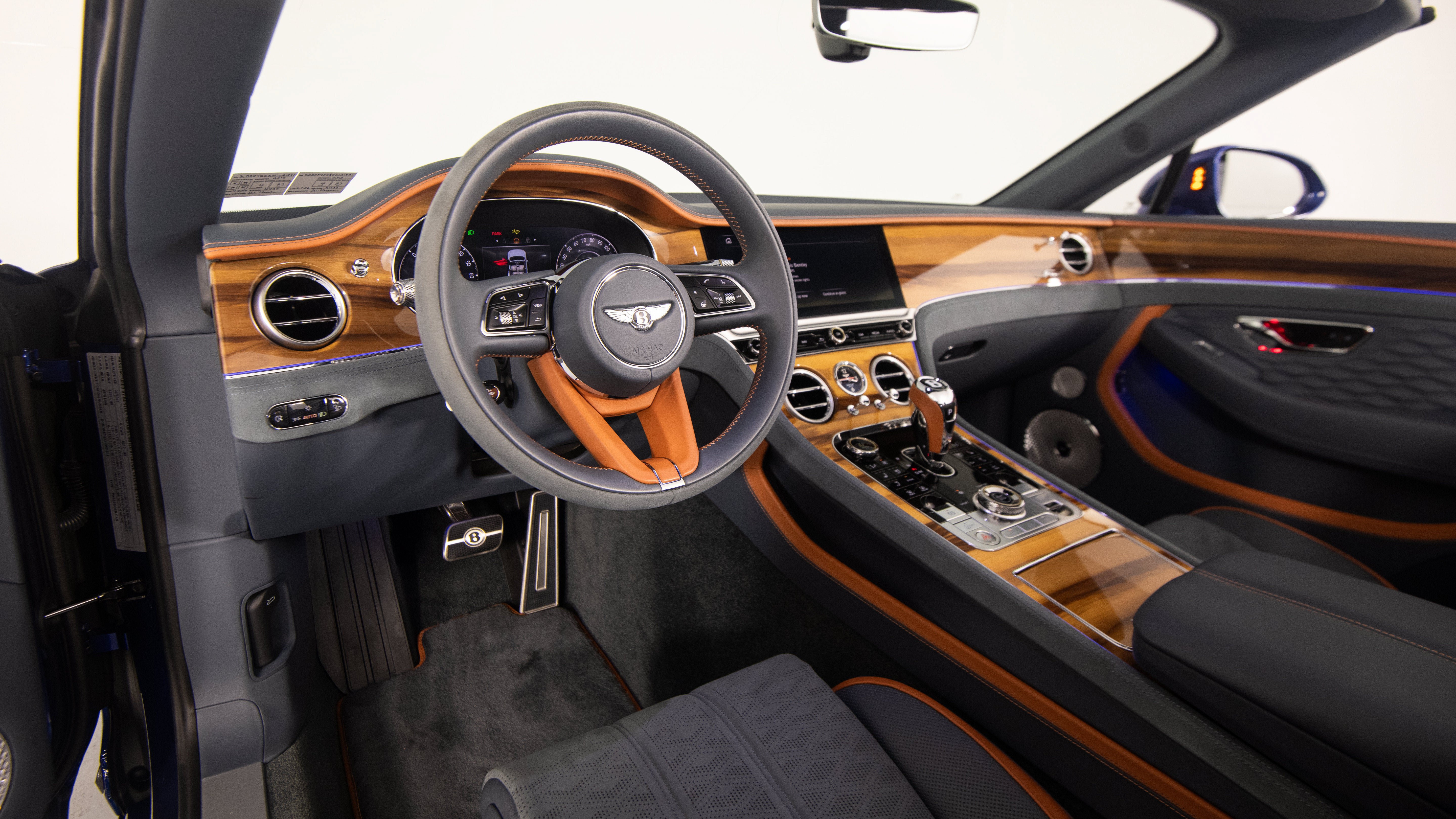 Used 2025 Bentley Continental GT Speed AWD/4WD image 24