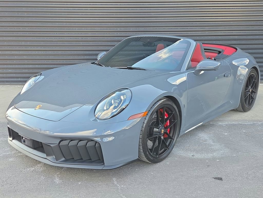 Certified 2025 Porsche 911 Carrera GTS image 6