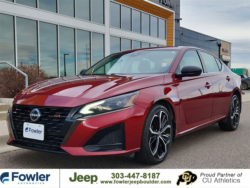 Used 2023 Nissan Altima 2.5 SR image 1