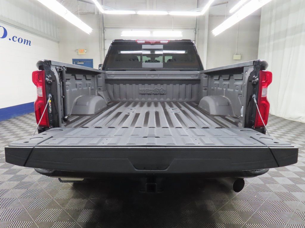 Used 2023 Chevrolet Silverado 3500 High Country w/ Z71 Off-Road Package image 44