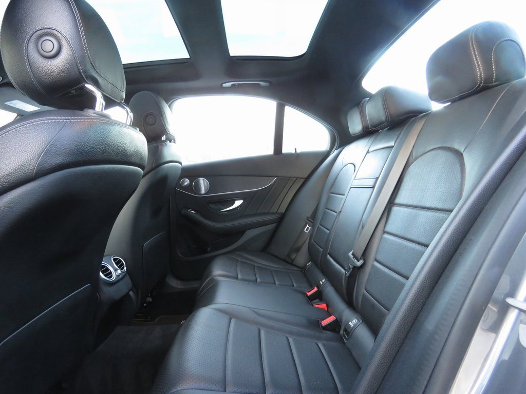Used 2021 Mercedes-Benz C 300 4MATIC Sedan image 21