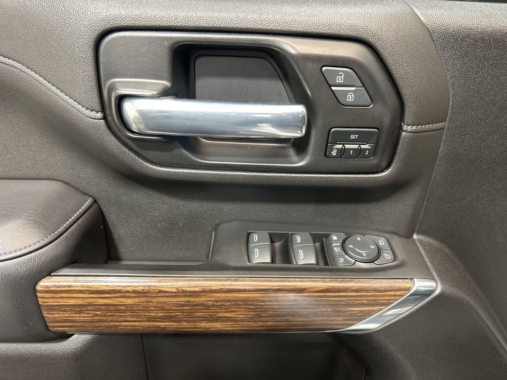 Used 2022 Chevrolet Silverado 2500 High Country w/ Safety Package II image 26