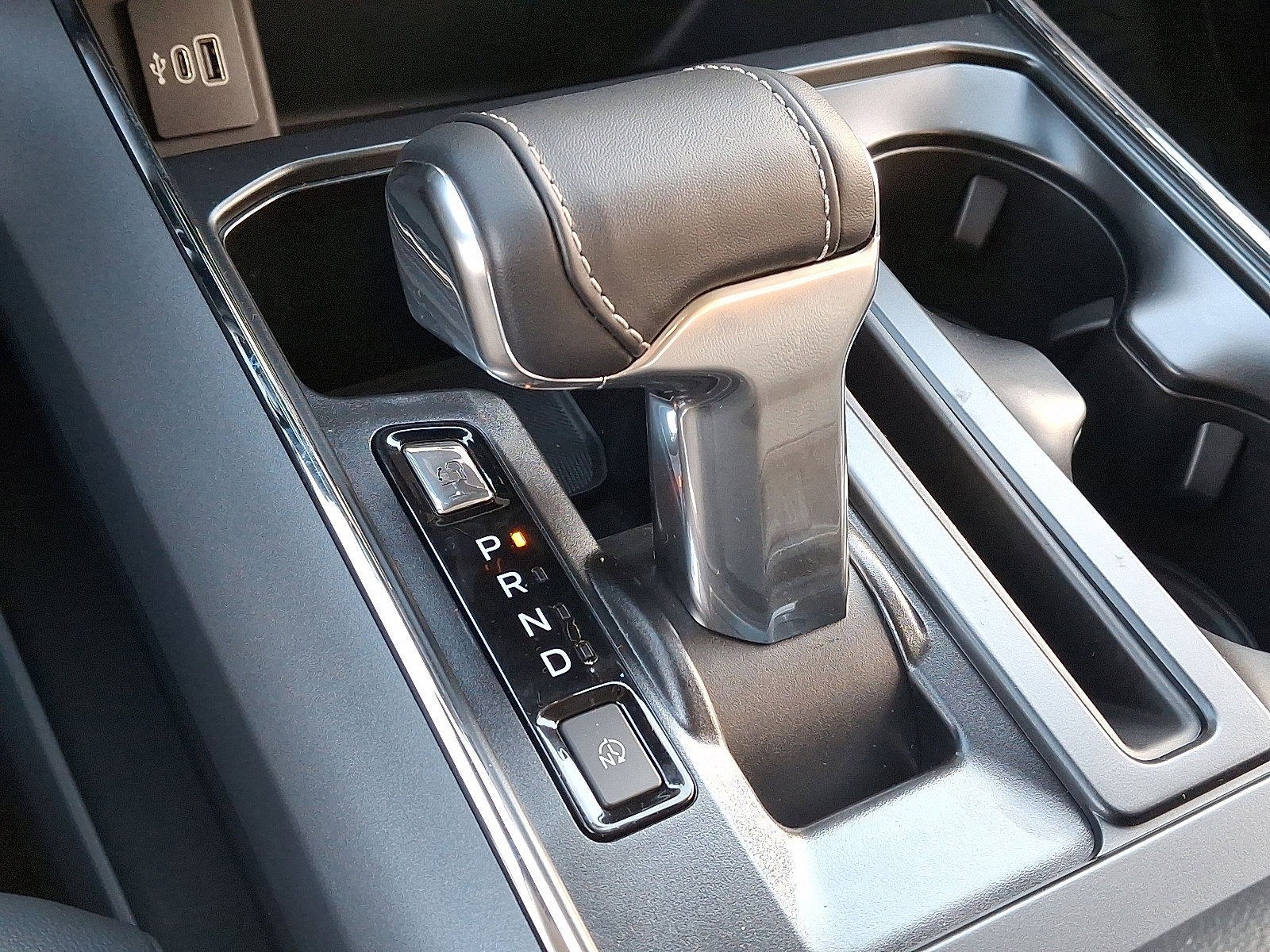 New 2025 Ford F150 Lightning Flash image 23