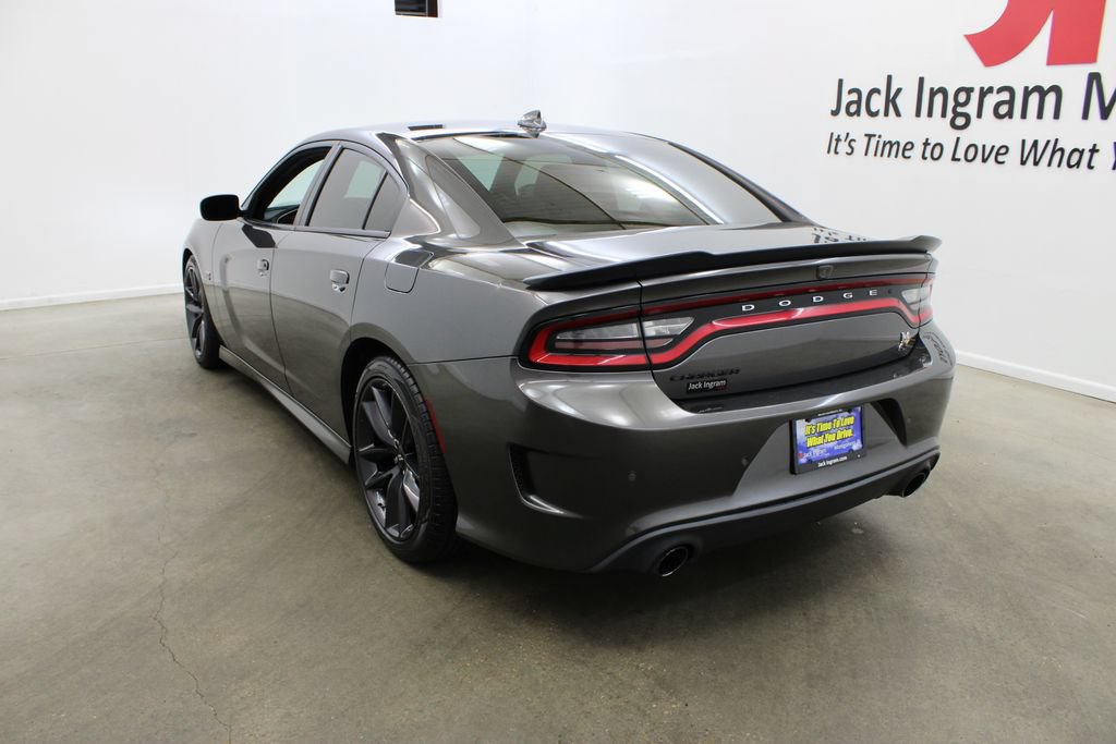 Used 2019 Dodge Charger Scat Pack RWD image 3