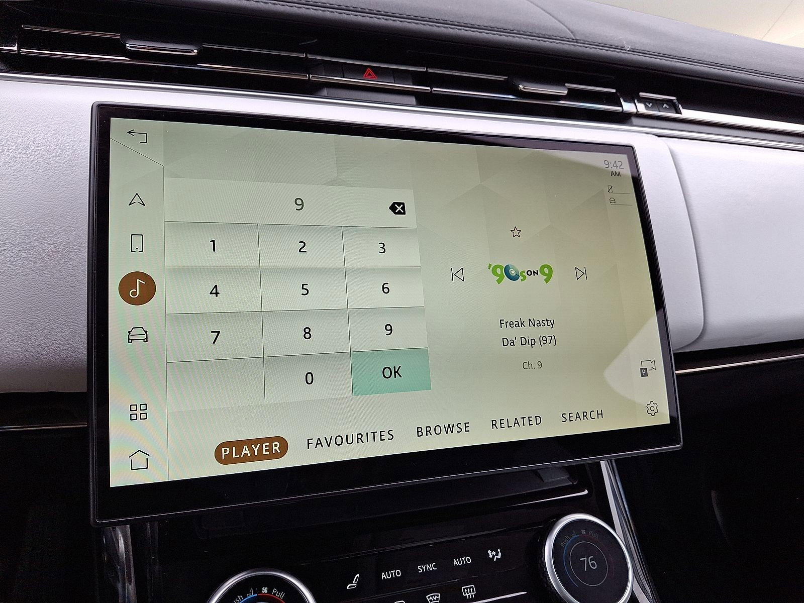 Used 2023 Land Rover Range Rover Sport SE image 8