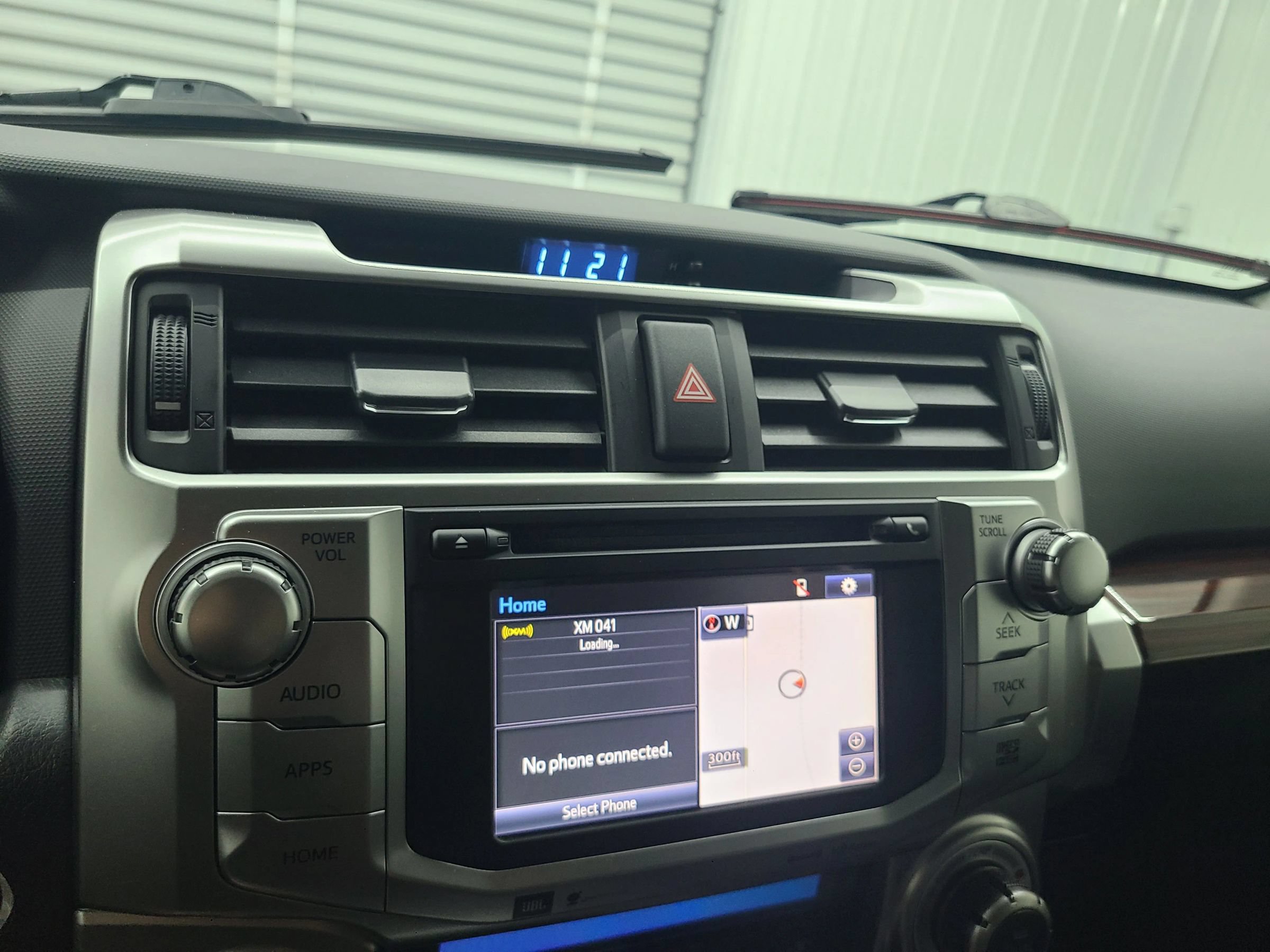 Used 2018 Toyota 4Runner Limited AWD/4WD image 34