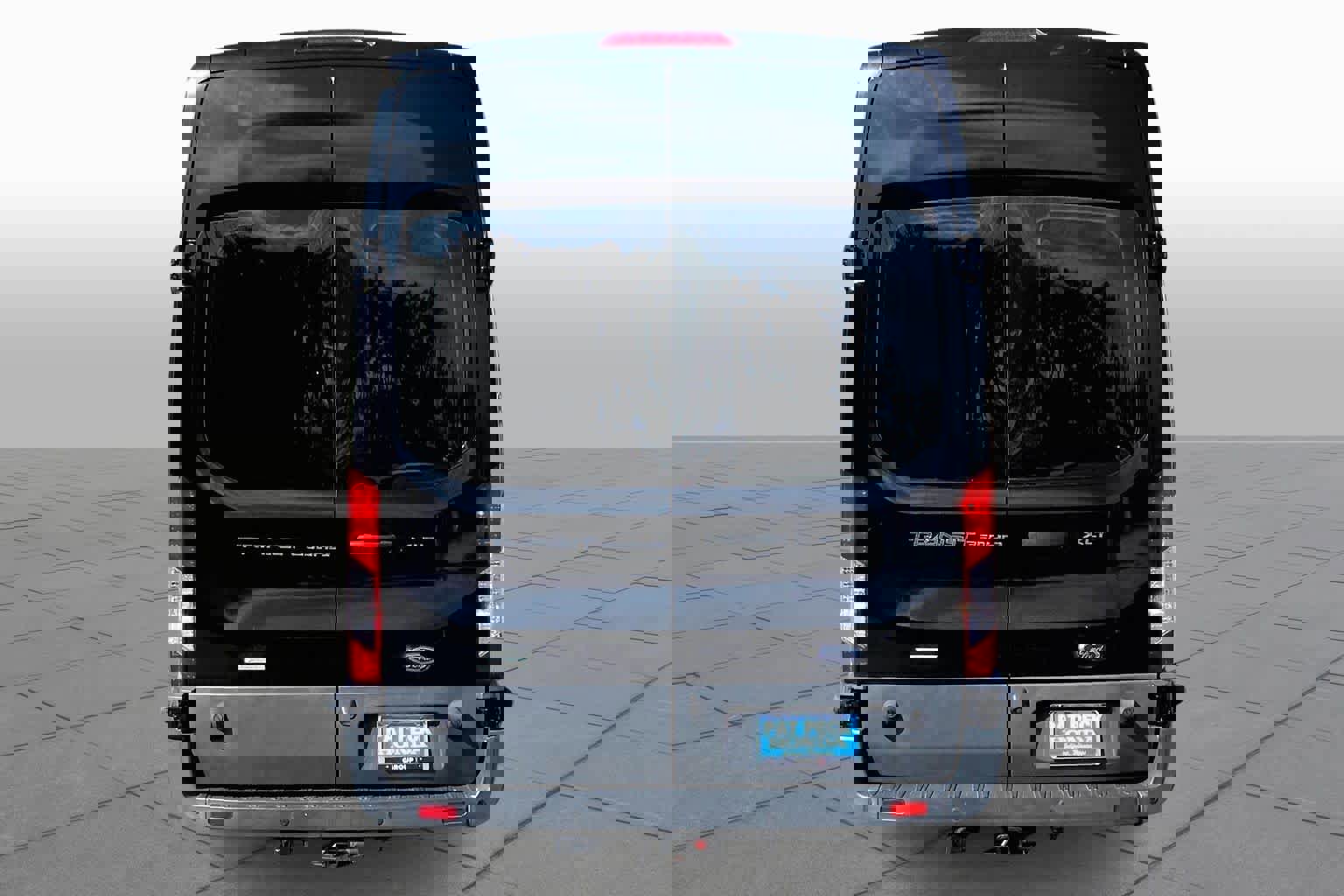 Used 2016 Ford Transit 350 XLT image 5