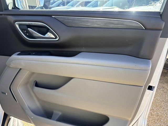 Used 2021 GMC Yukon SLT w/ SLT Luxury Package image 17