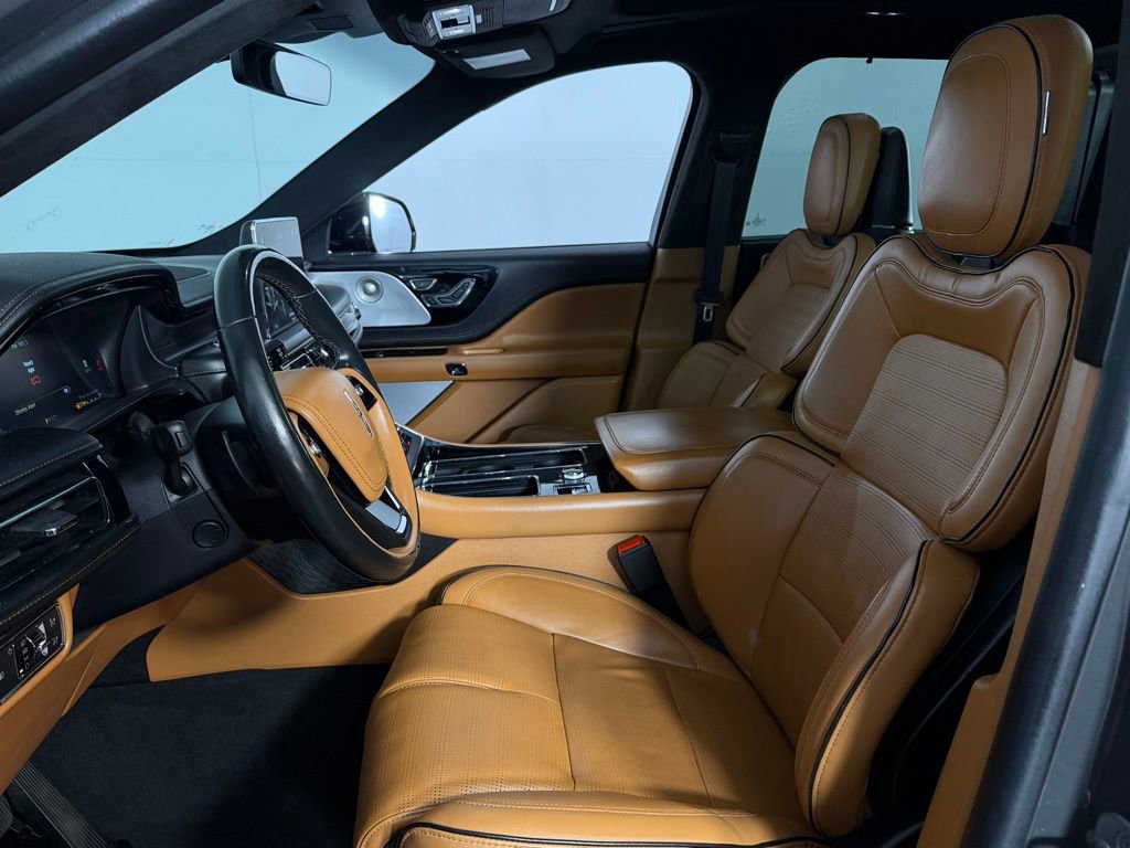 Used 2023 Lincoln Aviator Black Label image 24
