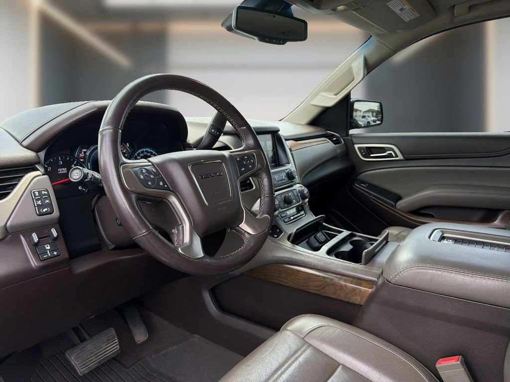 Used 2019 GMC Yukon Denali w/ Denali Ultimate Package RWD image 12