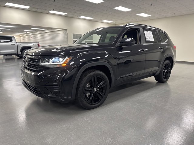 Used 2023 Volkswagen Atlas SEL R-Line image 3