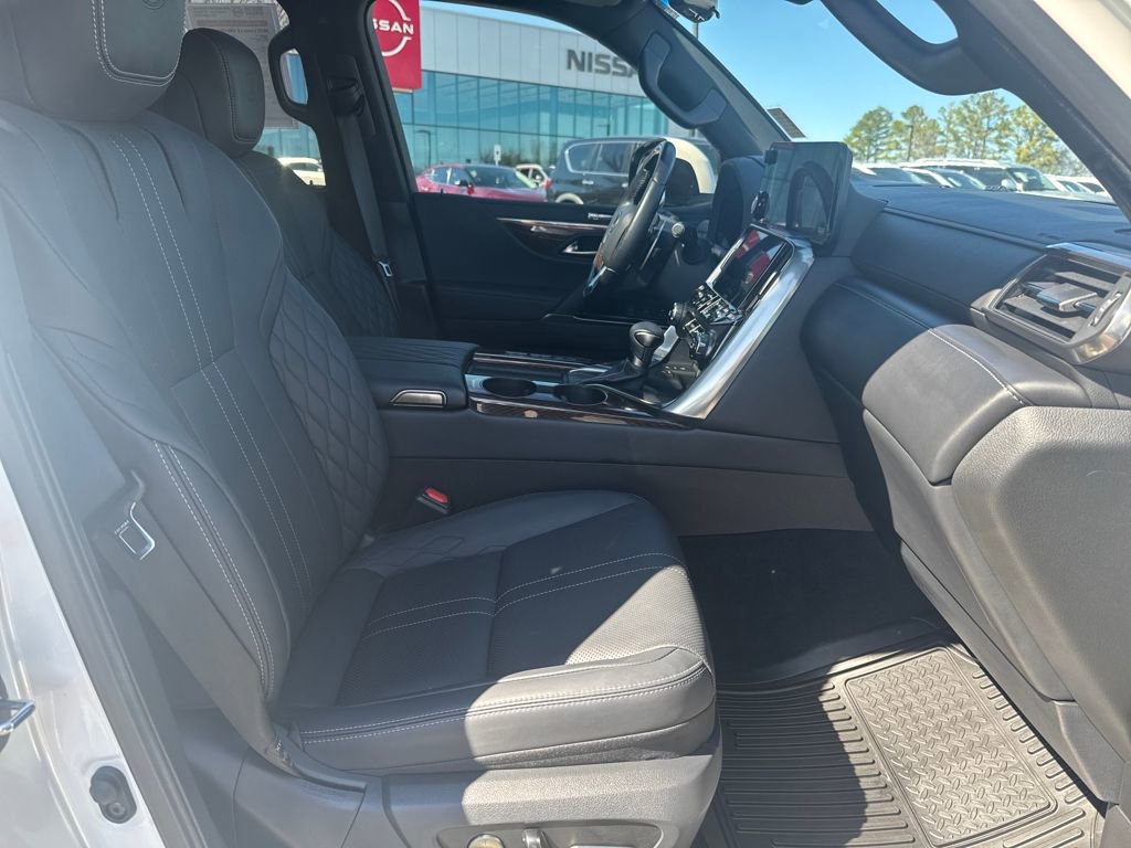 Used 2023 Lexus LX 600 4WD w/ Accessory Package (Z1) image 40
