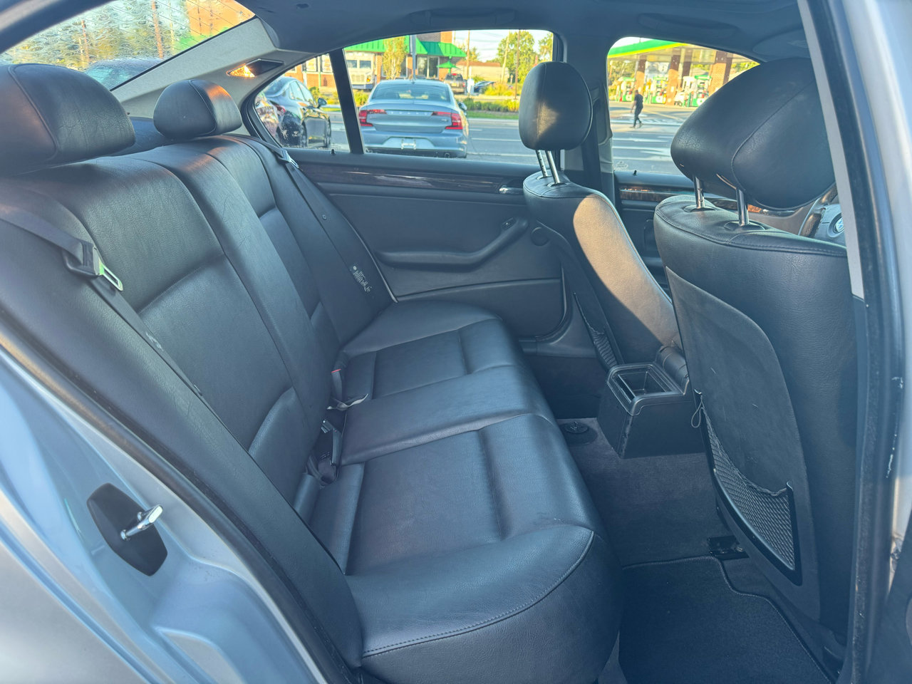 Used 2002 BMW 325i Sedan image 17