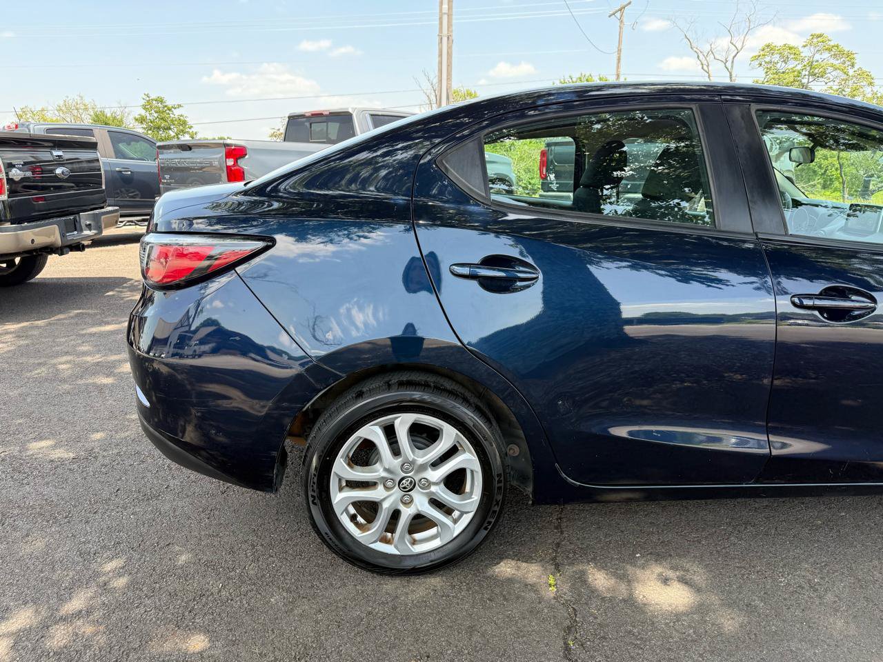Used 2017 Toyota Yaris iA FWD image 35
