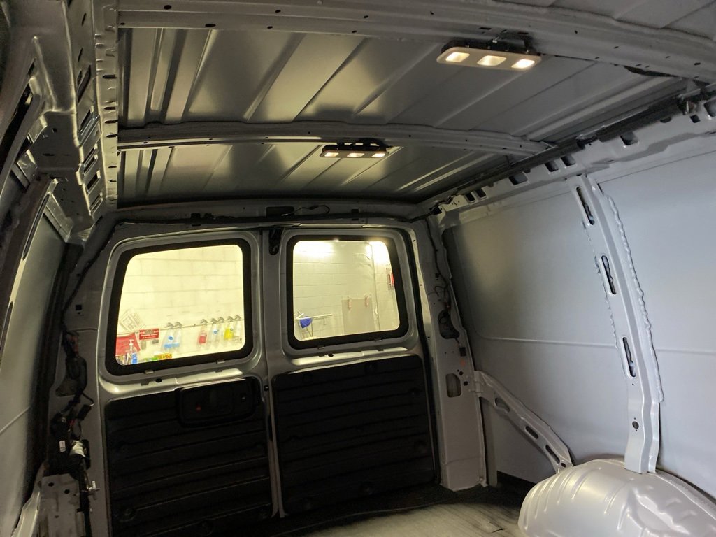 Used 2022 Chevrolet Express 2500 w/ Driver Convenience Package image 14