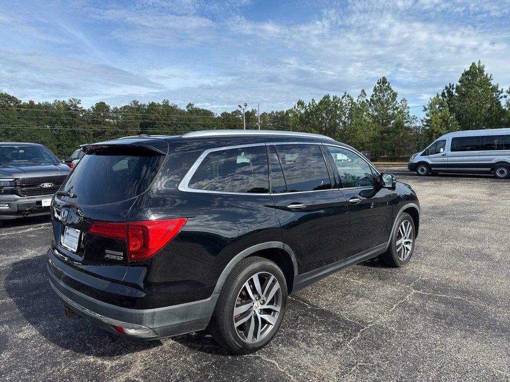 Used 2016 Honda Pilot Touring image 19