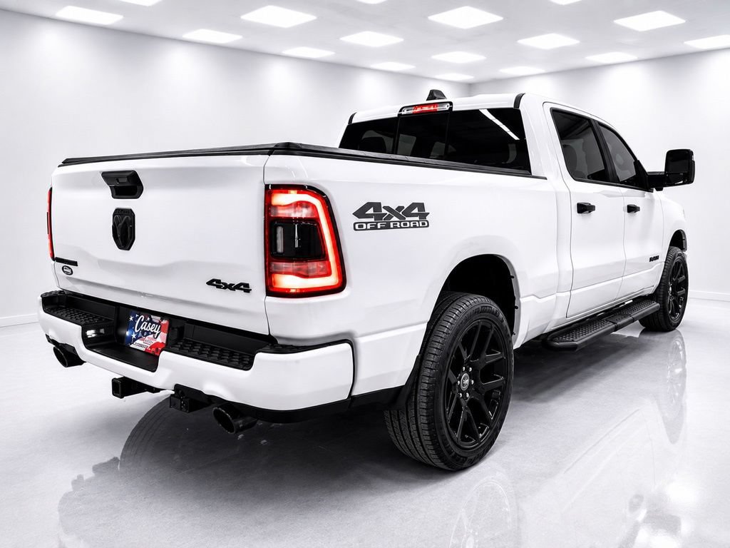 Used 2023 RAM 1500 Laramie AWD/4WD image 4