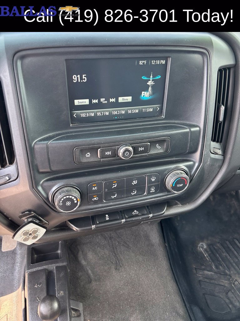 Used 2018 Chevrolet Silverado 1500 Custom w/ Custom Convenience Package AWD/4WD image 17