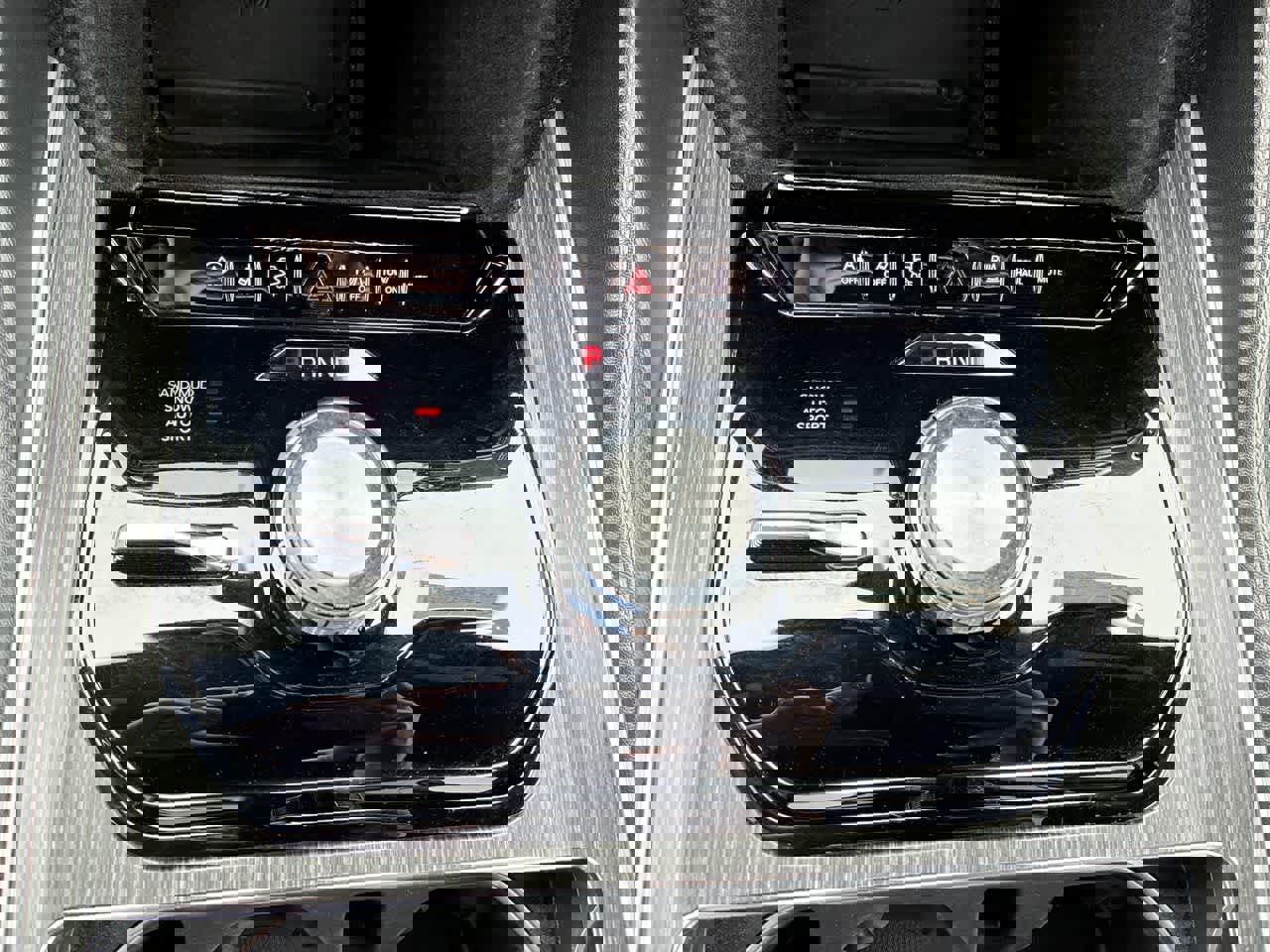 Used 2024 Jeep Wagoneer Series II w/ Flexible Seating Group image 16