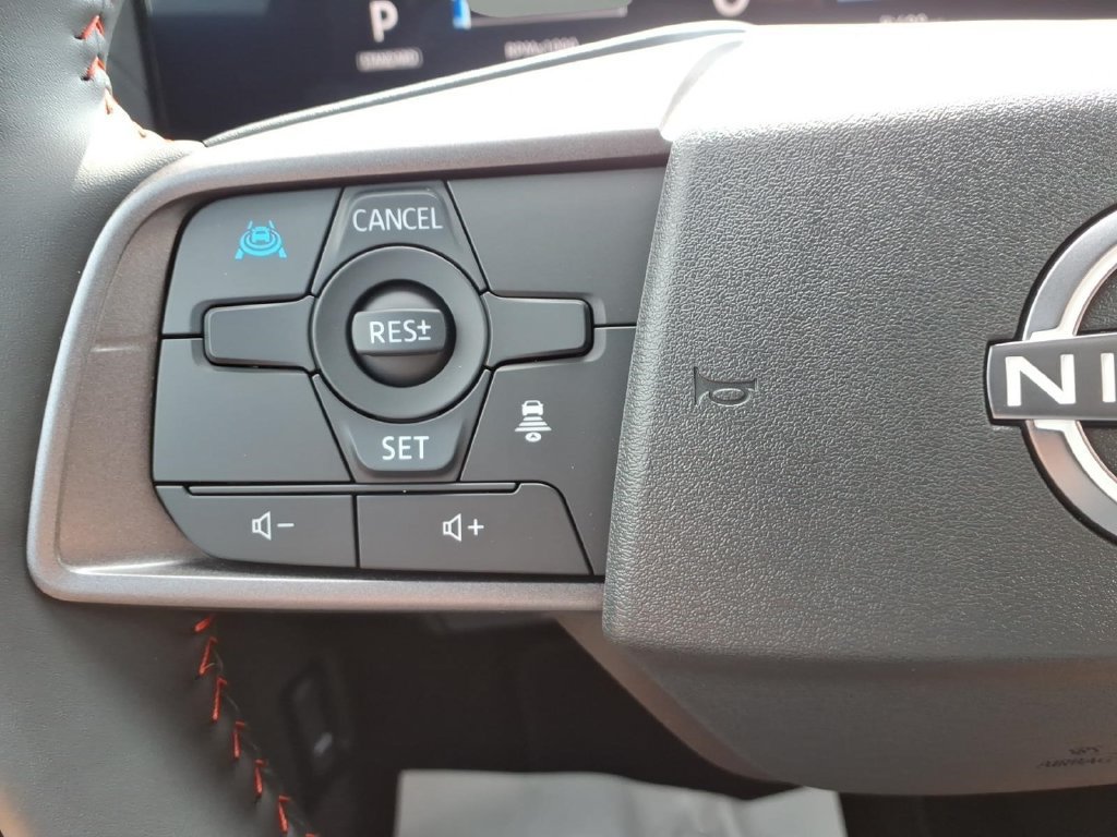 New 2026 Nissan Sentra SR w/ SR Premium Package FWD image 17