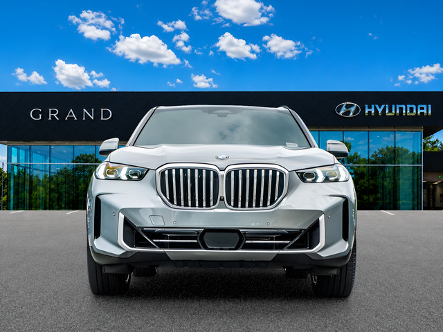 Used 2024 BMW X5 sDrive40i w/ Premium Package RWD image 9