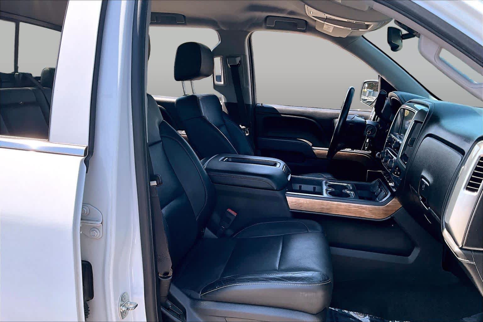 Used 2015 Chevrolet Silverado 1500 LTZ w/ LTZ Plus Package RWD image 8
