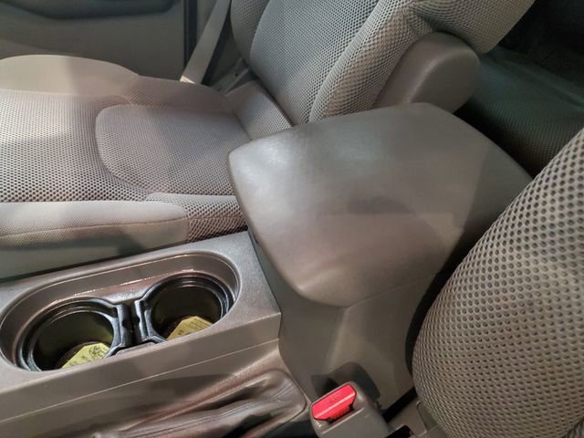 Used 2008 Nissan Frontier SE w/ SE Value Truck Pkg image 28