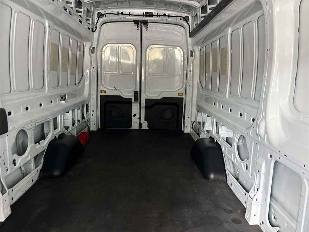 Used 2024 Ford Transit 350 148 High Roof Extended image 31