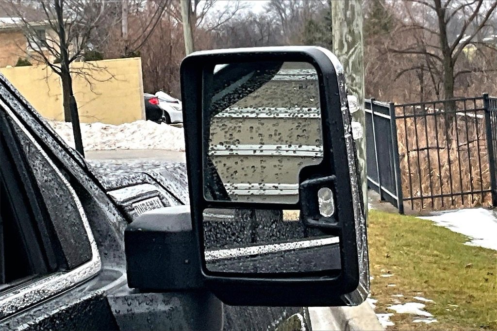 Used 2023 GMC Sierra 3500 Denali w/ Denali Ultimate Package image 23