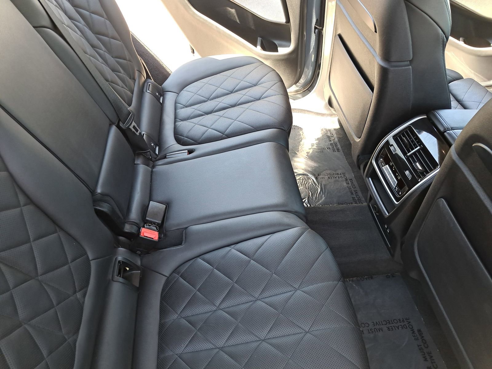 Used 2024 BMW X7 xDrive40i image 11