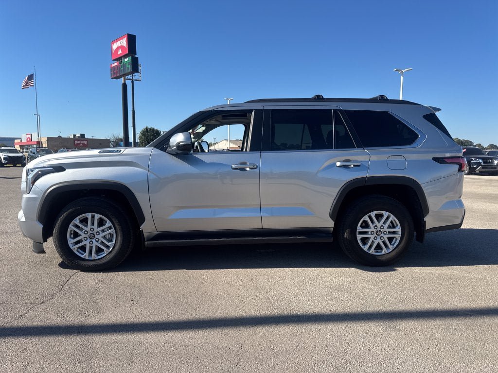 Used 2024 Toyota Sequoia SR5 w/ SR5 Premium Package AWD/4WD image 3