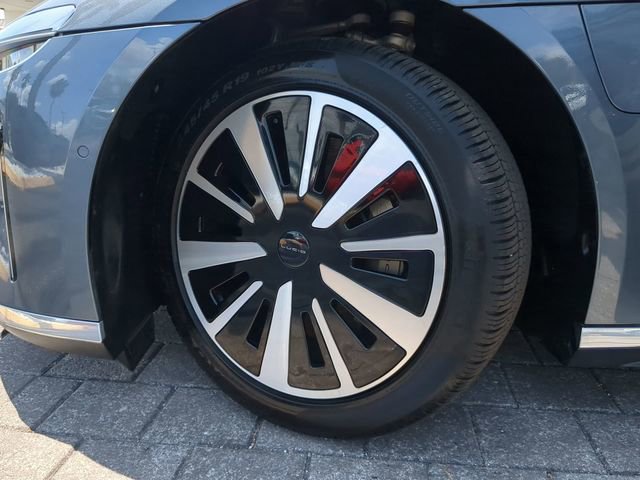 Used 2024 Lucid Air Pure RWD image 32
