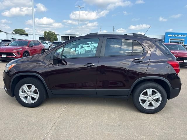 Used 2022 Chevrolet Trax LT w/ LT Convenience Package AWD/4WD image 6