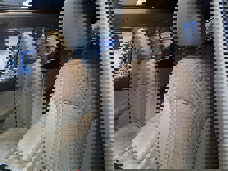 Used 2017 Audi Q7 3.0T Premium Plus w/ Premium Plus Package image 12