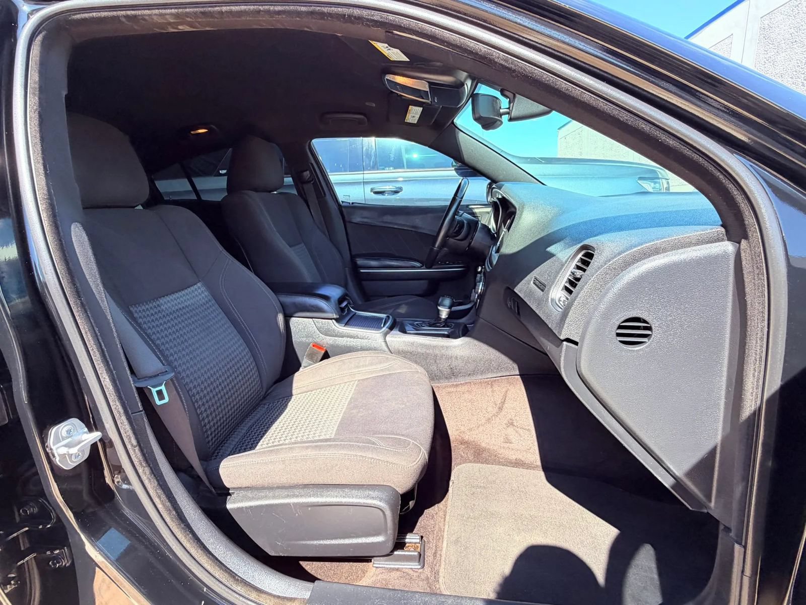 Used 2017 Dodge Charger SXT w/ Driver Confidence Group RWD image 20