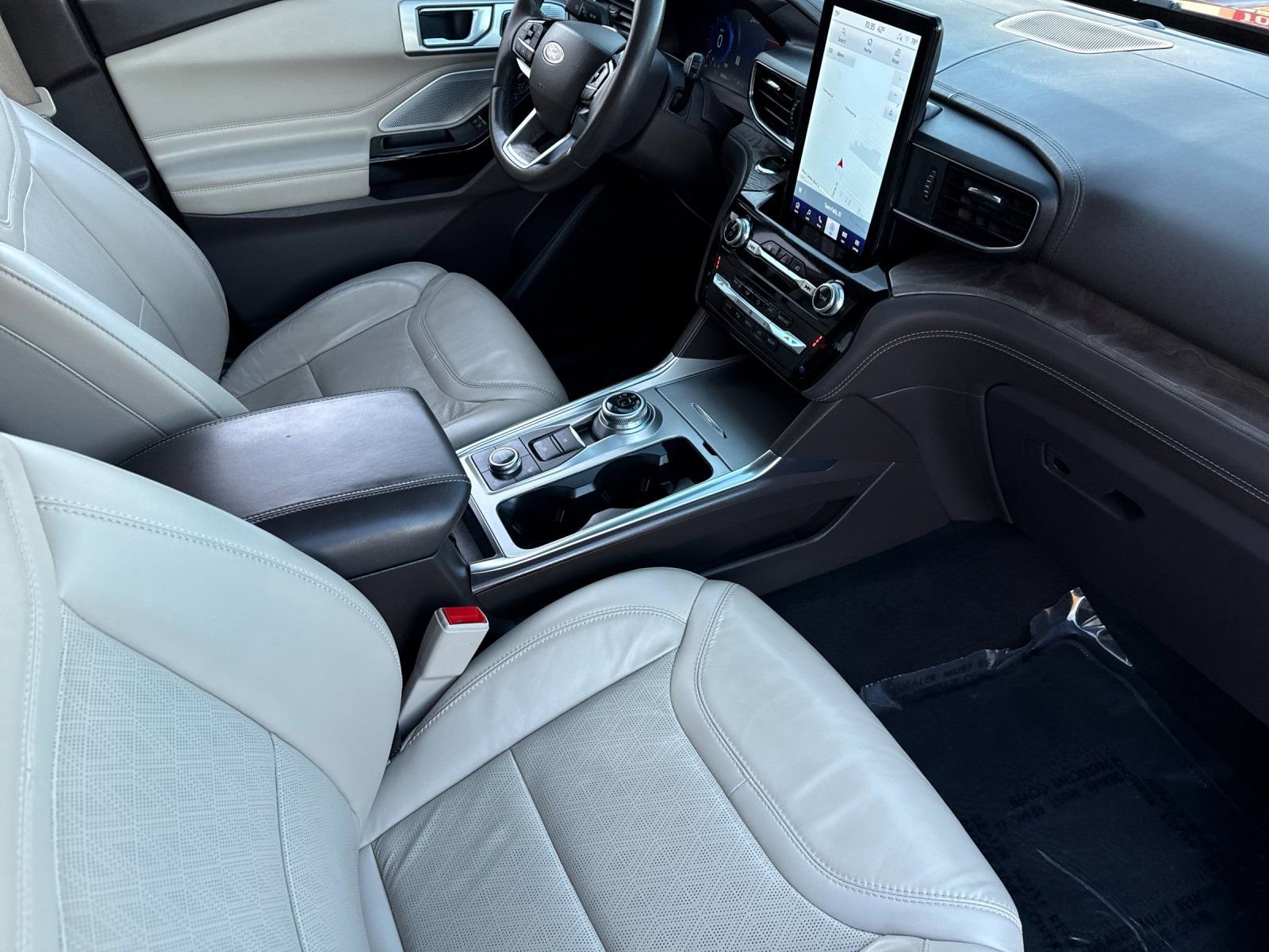 Used 2022 Ford Explorer Platinum w/ Equipment Group 601A image 20