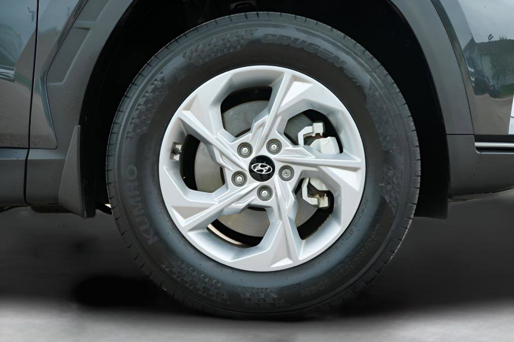 Certified 2024 Hyundai Tucson SE AWD/4WD image 9