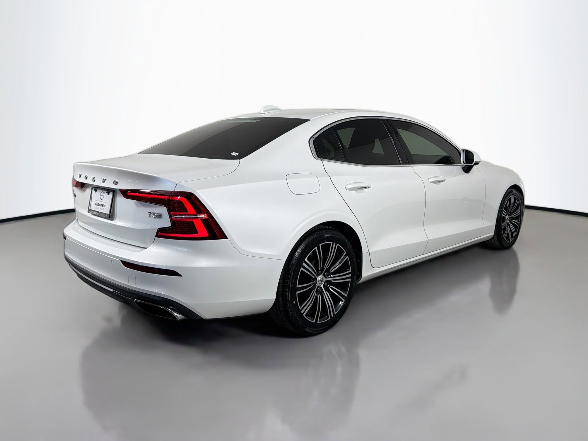 Used 2020 Volvo S60 T5 Inscription FWD image 6