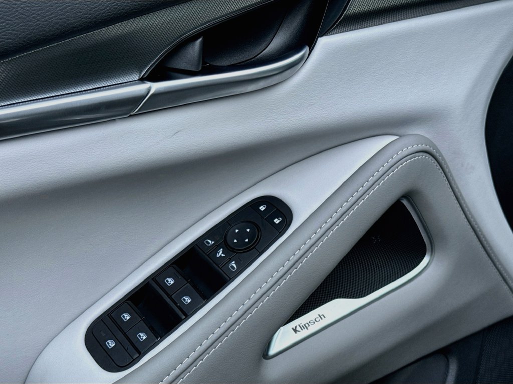 New 2027 INFINITI QX60 Luxe w/ Cargo Package FWD image 18