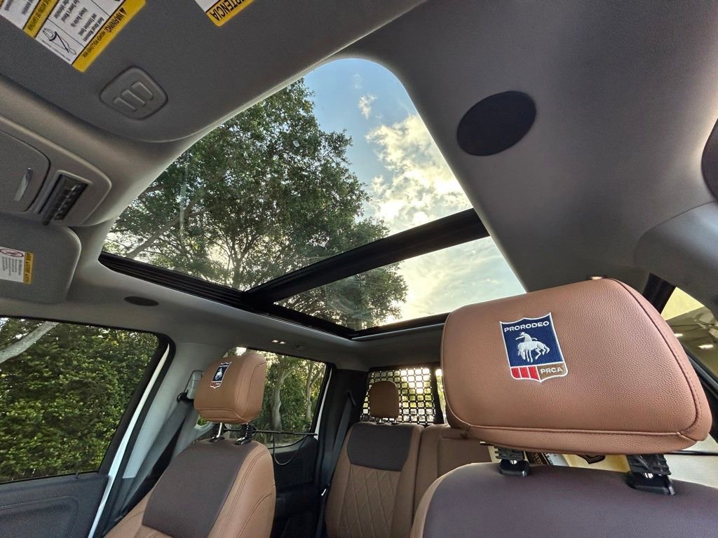 Used 2025 Ford F250 Lariat w/ Lariat Ultimate Package image 11