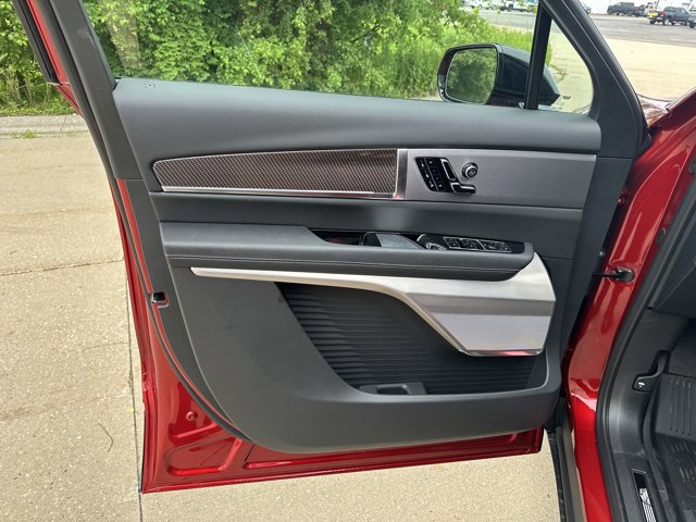 New 2026 Cadillac Vistiq Sport w/ LPO, Floor Liner Package image 11
