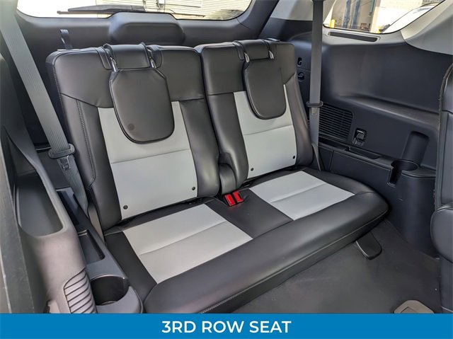 Certified 2022 Ford Explorer XLT w/ Equipment Group 202A image 32